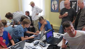 Gaming Camp: Stolz werden die Ergebnisse vorgestellt.